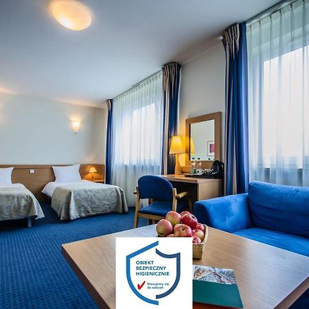 Hotel Wilanów Warszawa by DeSilva Buitenkant foto