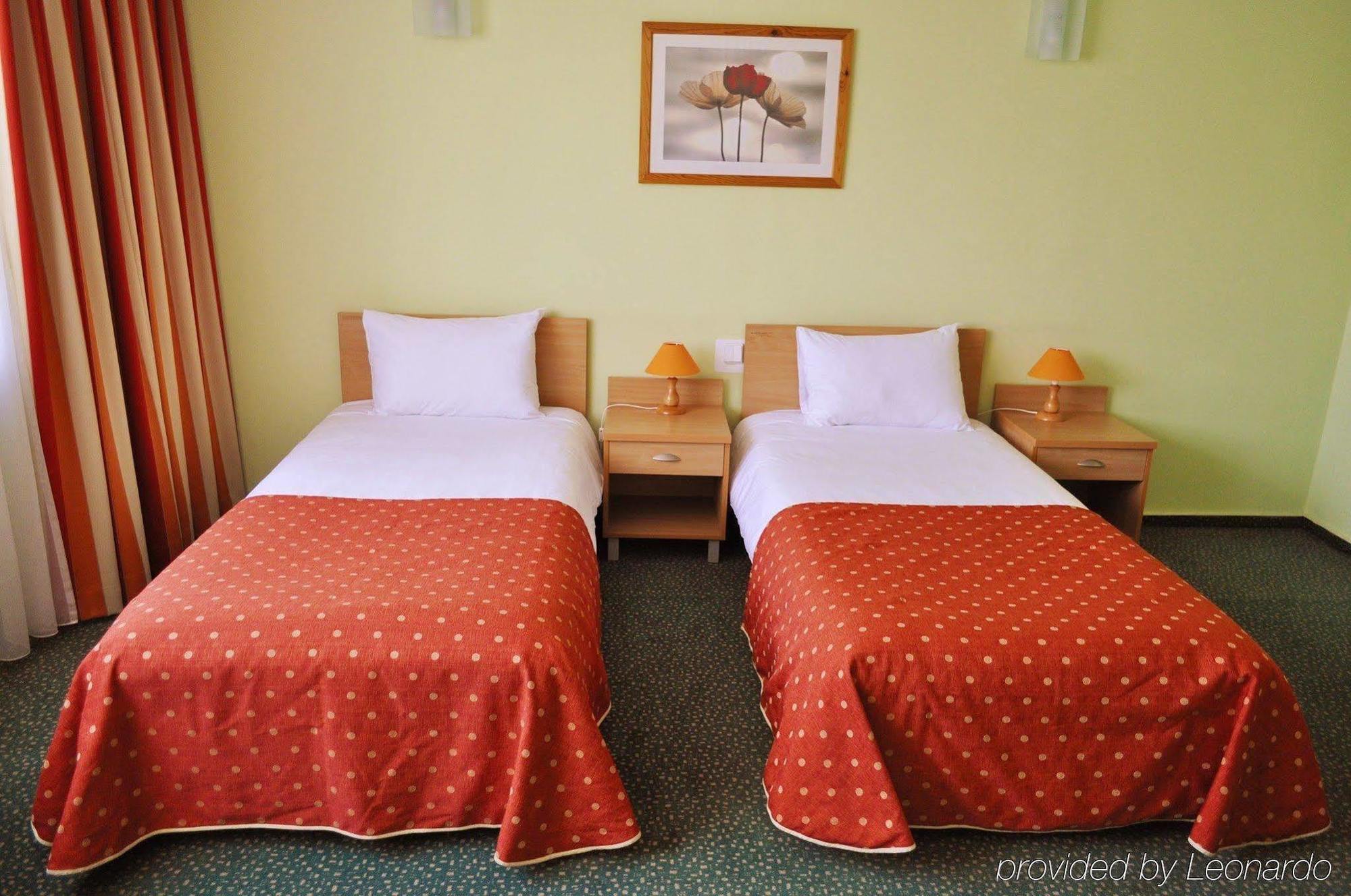 Hotel Wilanów Warszawa by DeSilva Buitenkant foto
