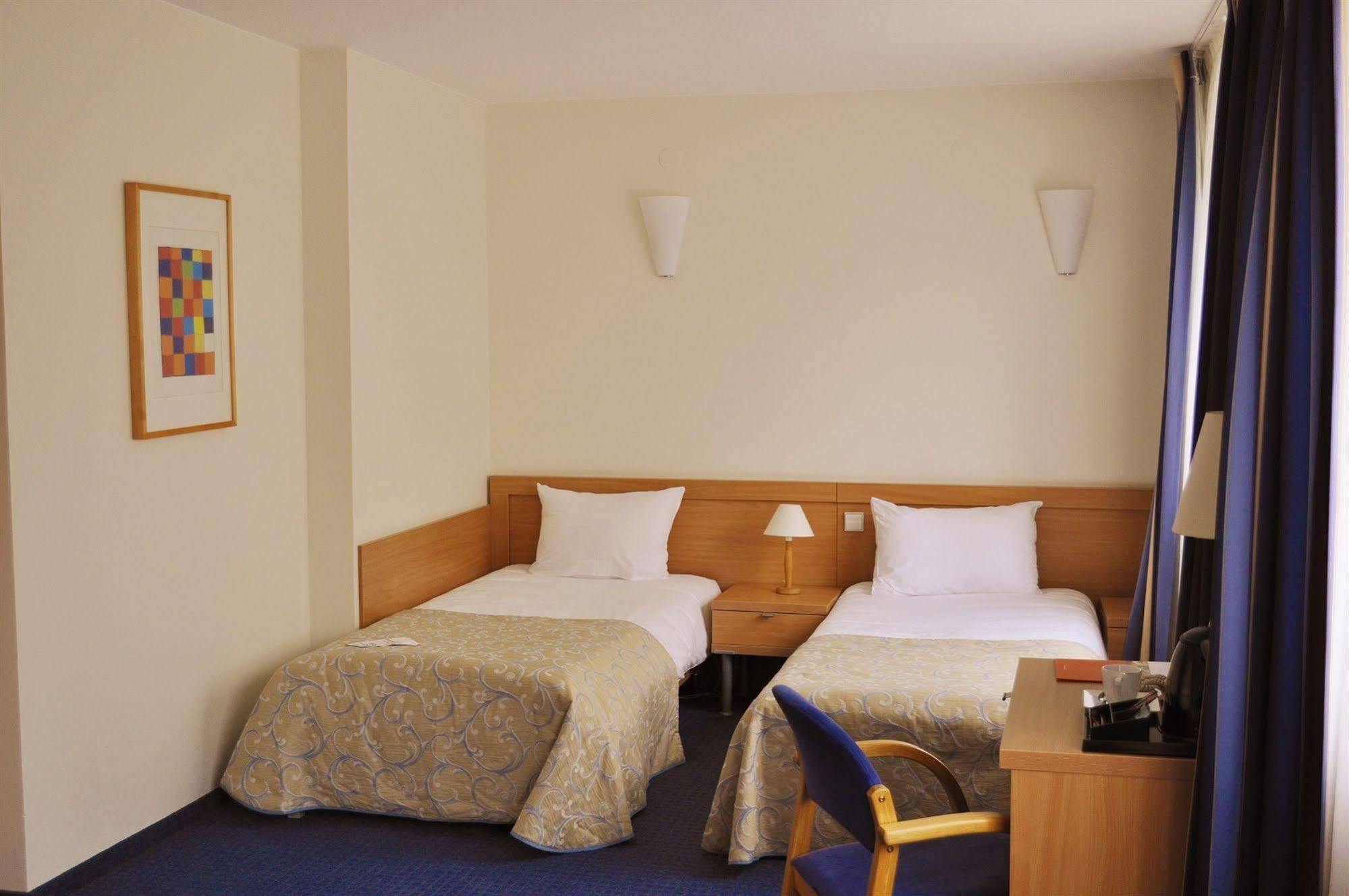 Hotel Wilanów Warszawa by DeSilva Buitenkant foto
